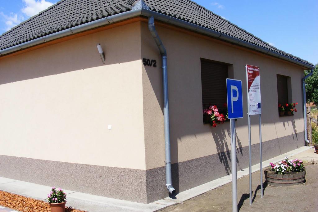 Szerencsecsillag Vendégház Kiskoros Exterior foto