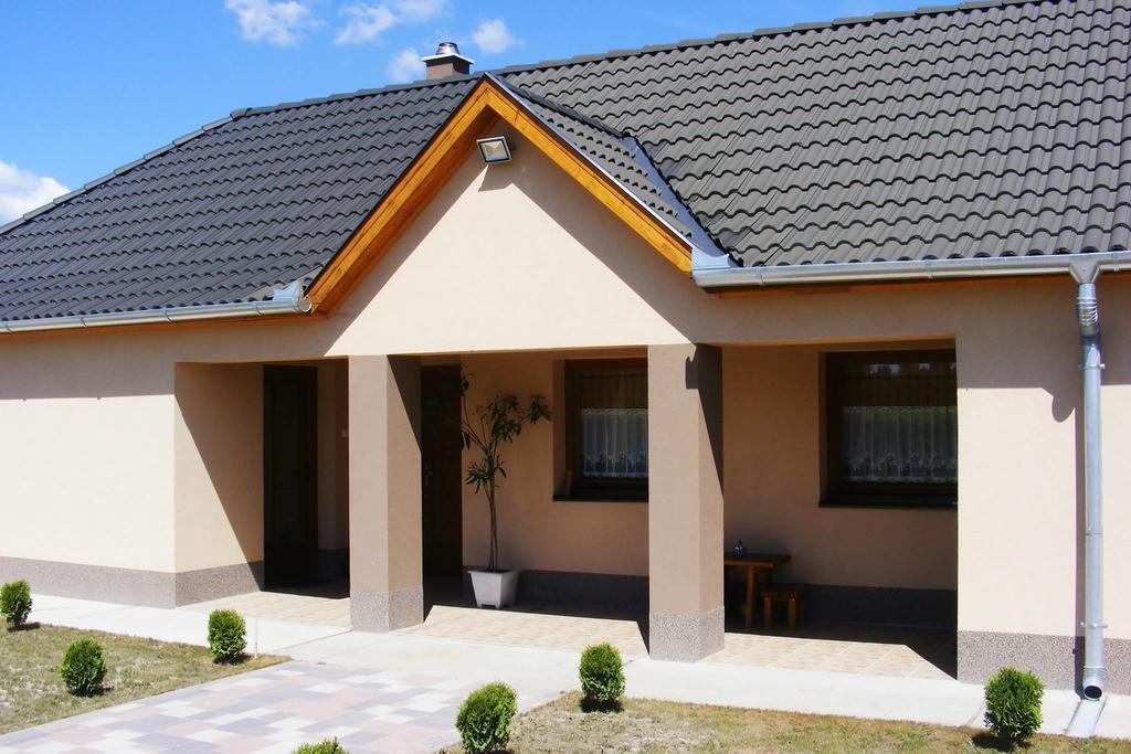Szerencsecsillag Vendégház Kiskoros Exterior foto