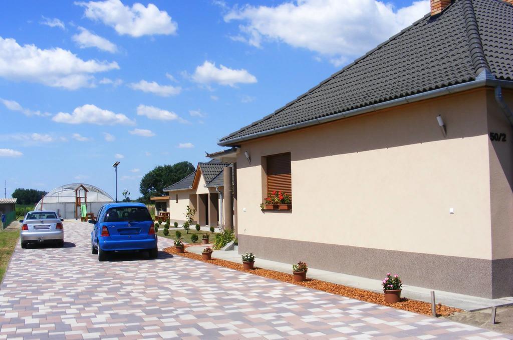Szerencsecsillag Vendégház Kiskoros Exterior foto