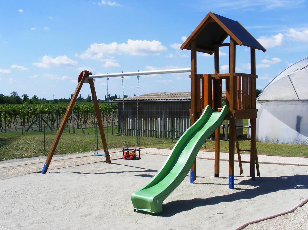 Szerencsecsillag Vendégház Kiskoros Exterior foto