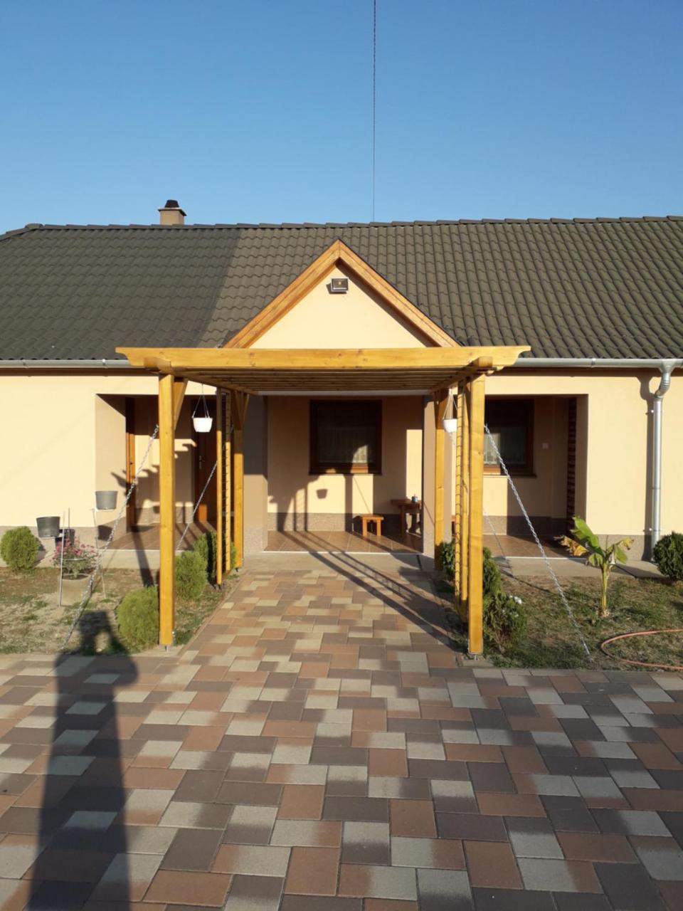 Szerencsecsillag Vendégház Kiskoros Exterior foto
